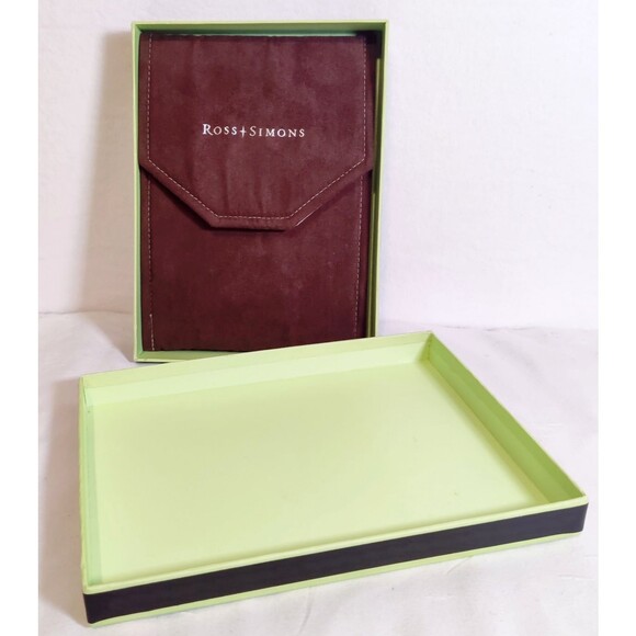 ROSS SIMONS Vintage Necklace Jewelry Case and Box for Sale Pre Owned - Picture 3 of 16